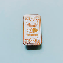 Load image into Gallery viewer, Tarot The Lovers Pin